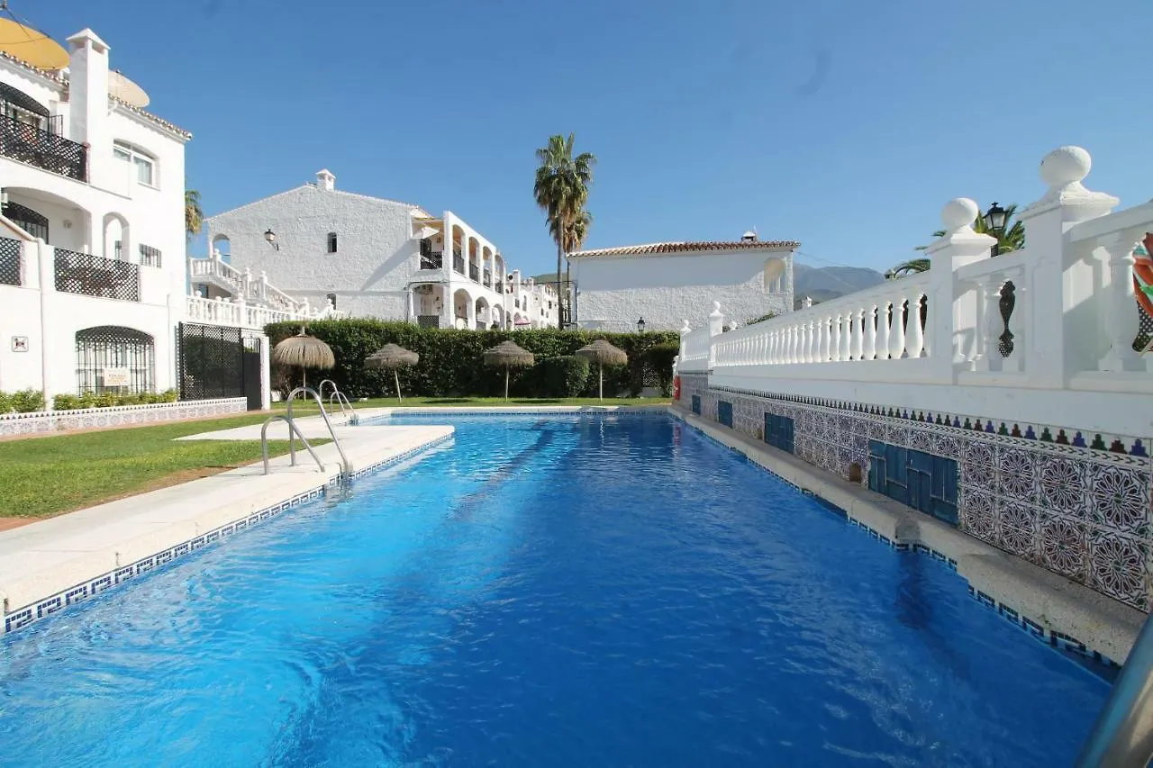 Apartment Verano Azul Spainsunrentals 1127 Nerja Spain